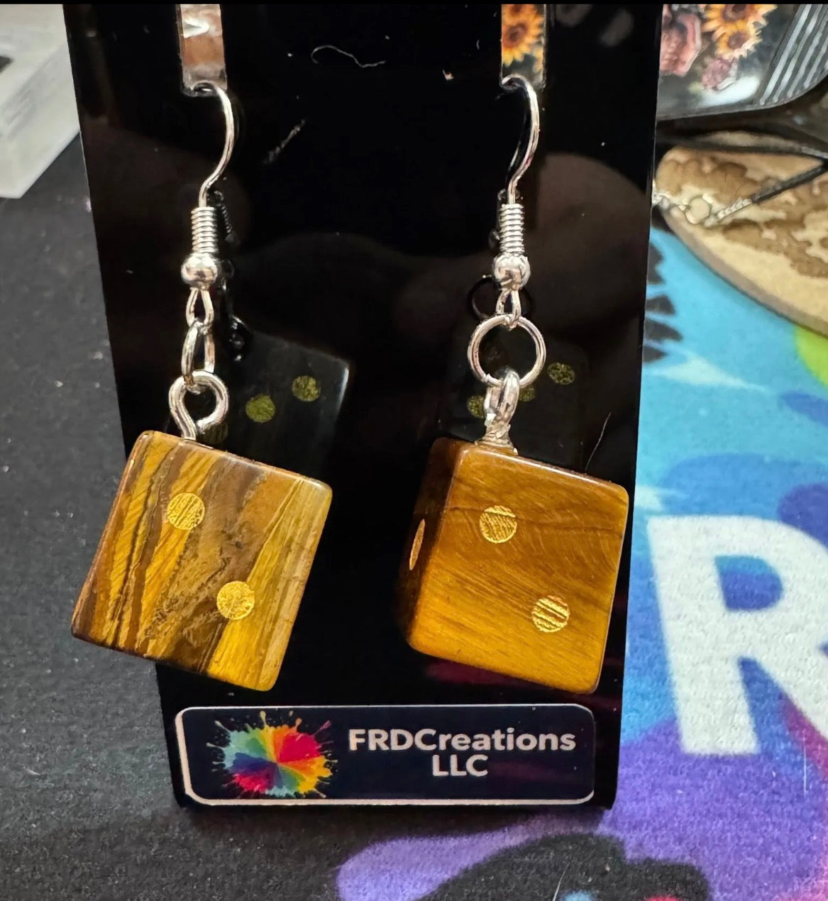 Tiger's Eye dice-shaped earrings 
